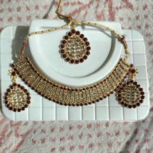 Neckless
